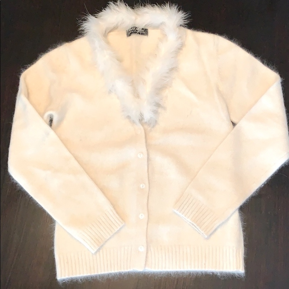 Angola White Sweater with removable fur!!